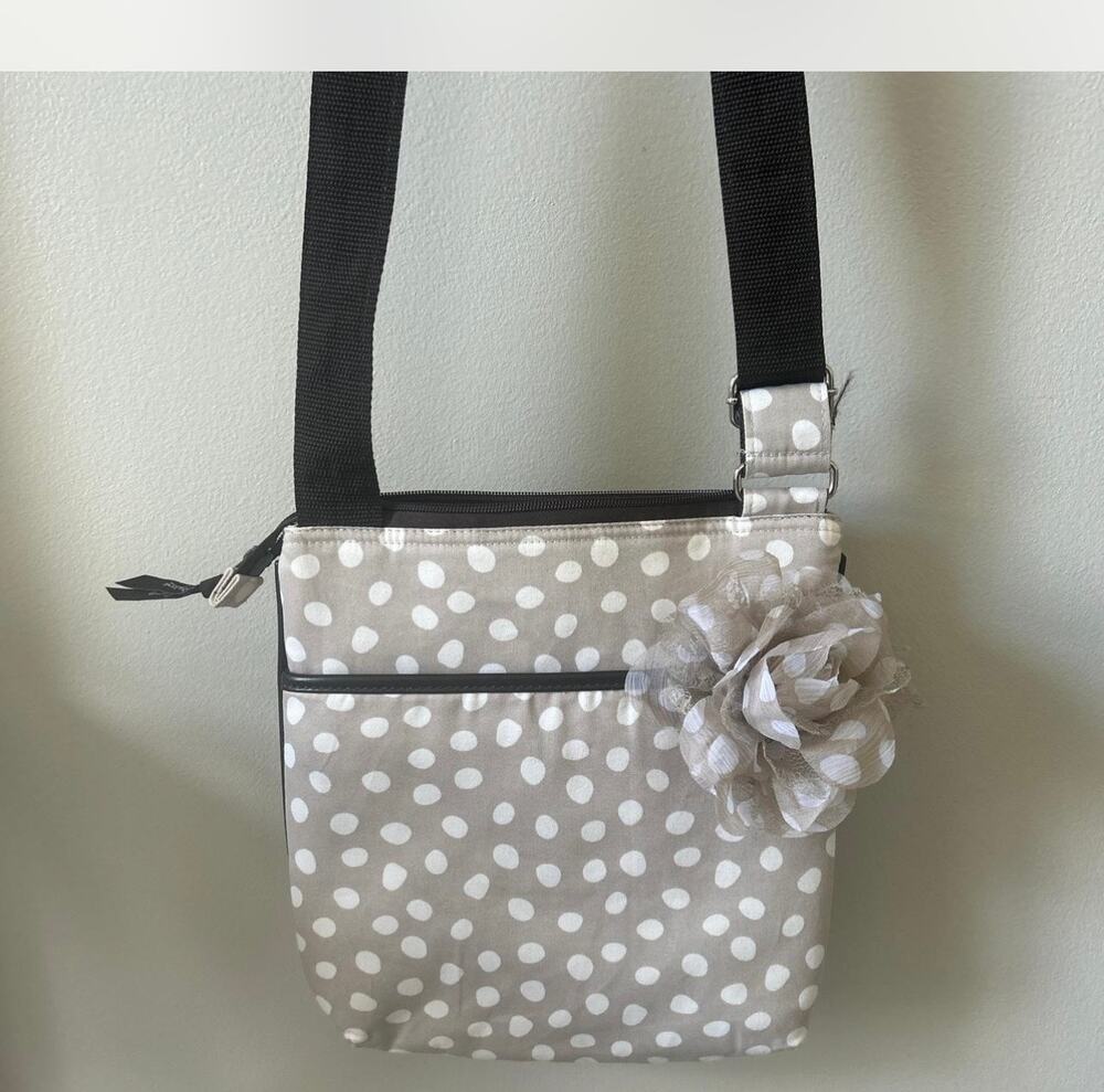 NWOT Thirty-One Crossbody Bag Tan with White Polka Dots & Coordinating Flower